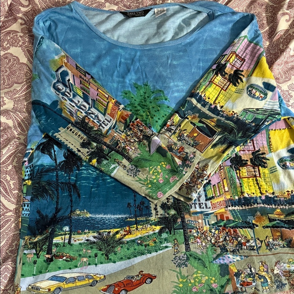 Vibrant Blue Graphic Short Sleeve Tee​